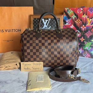 ❤️Sold❤️Authentic Louis Vuitton Speedy Bandouliere 30